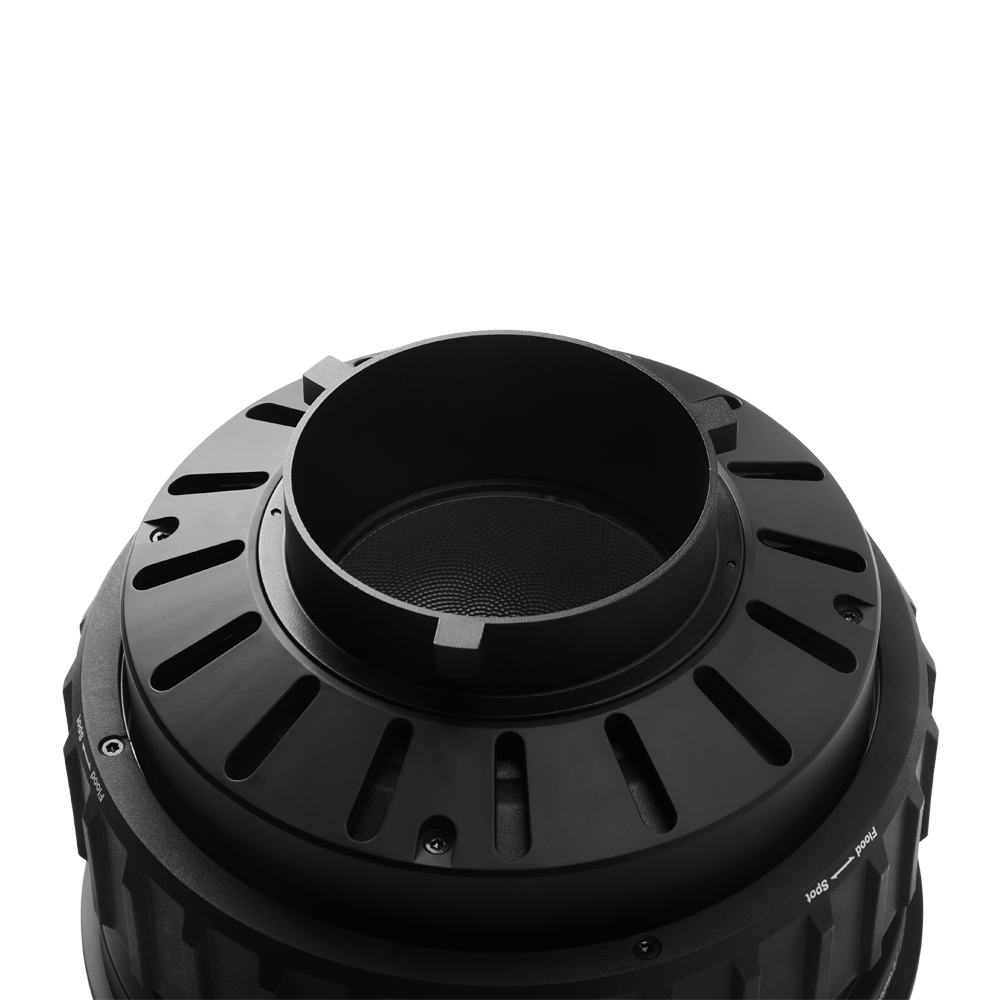 Aputure - Storm CF7 Fresnel and Barndoor Kit