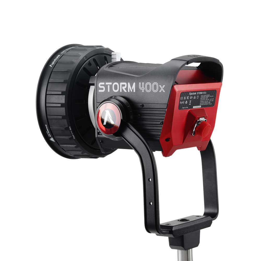 Aputure - Storm CF7 Fresnel and Barndoor Kit