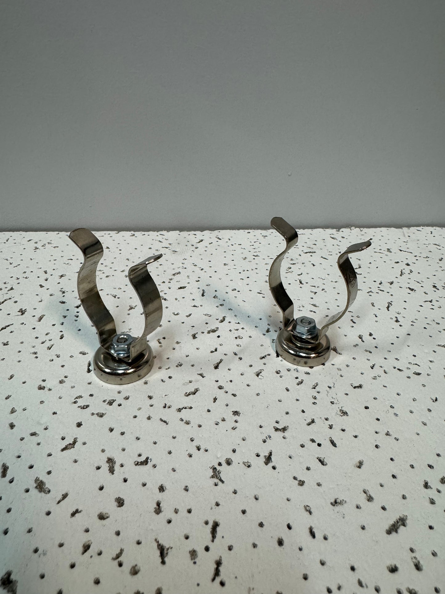 WLG - Fluorescent / LED T-12 Lamp Holder