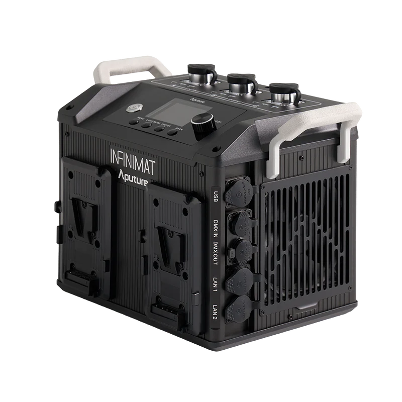 Aputure INFINIMAT 1x4 with Clear Softbox