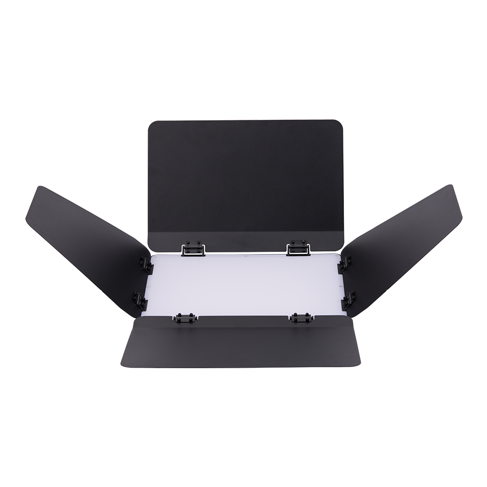 amaran Pano 120c Barndoor