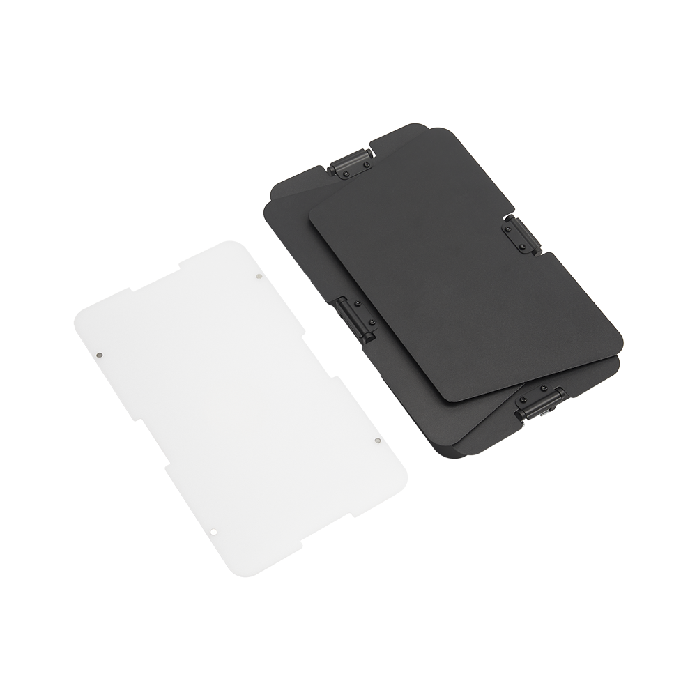 amaran Pano 60c Barndoor