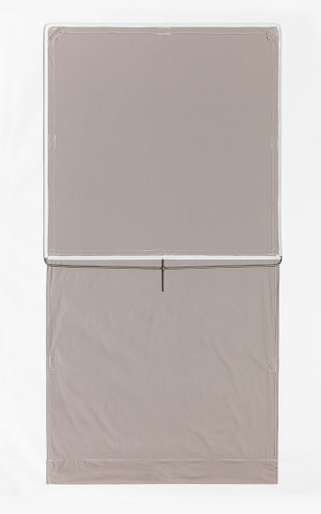 Bavoir en mousseline gris clair