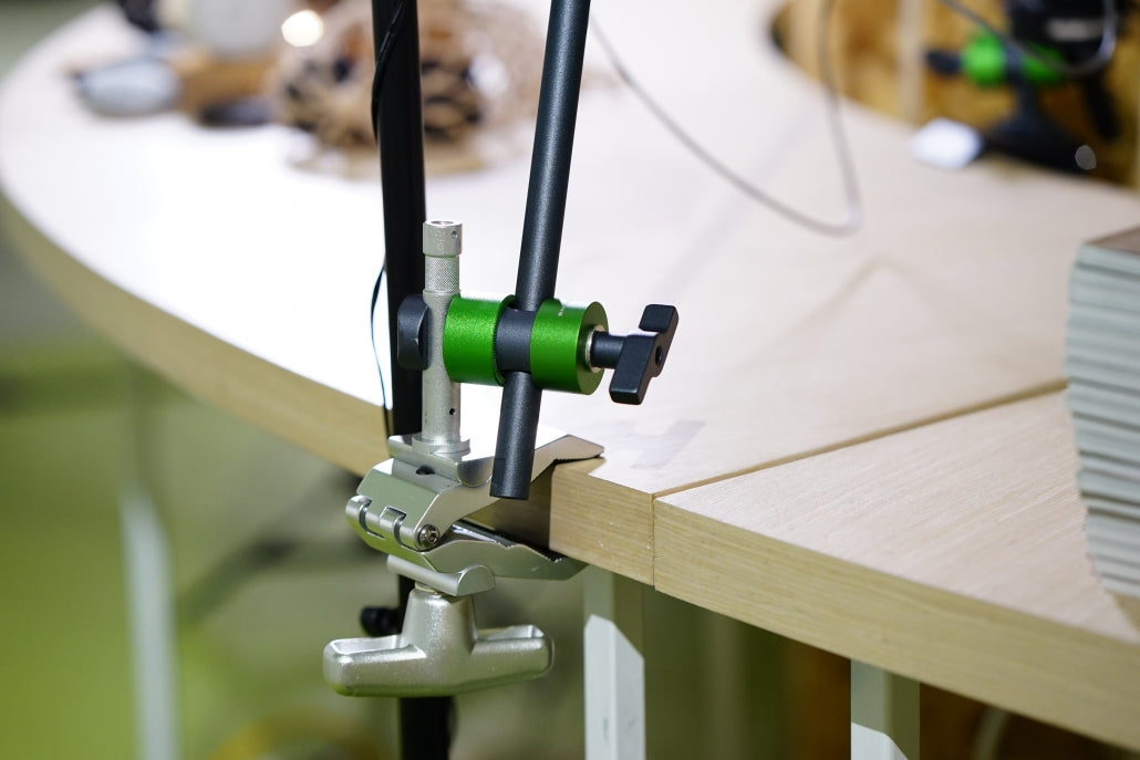 Serre-joint Python avec goujon