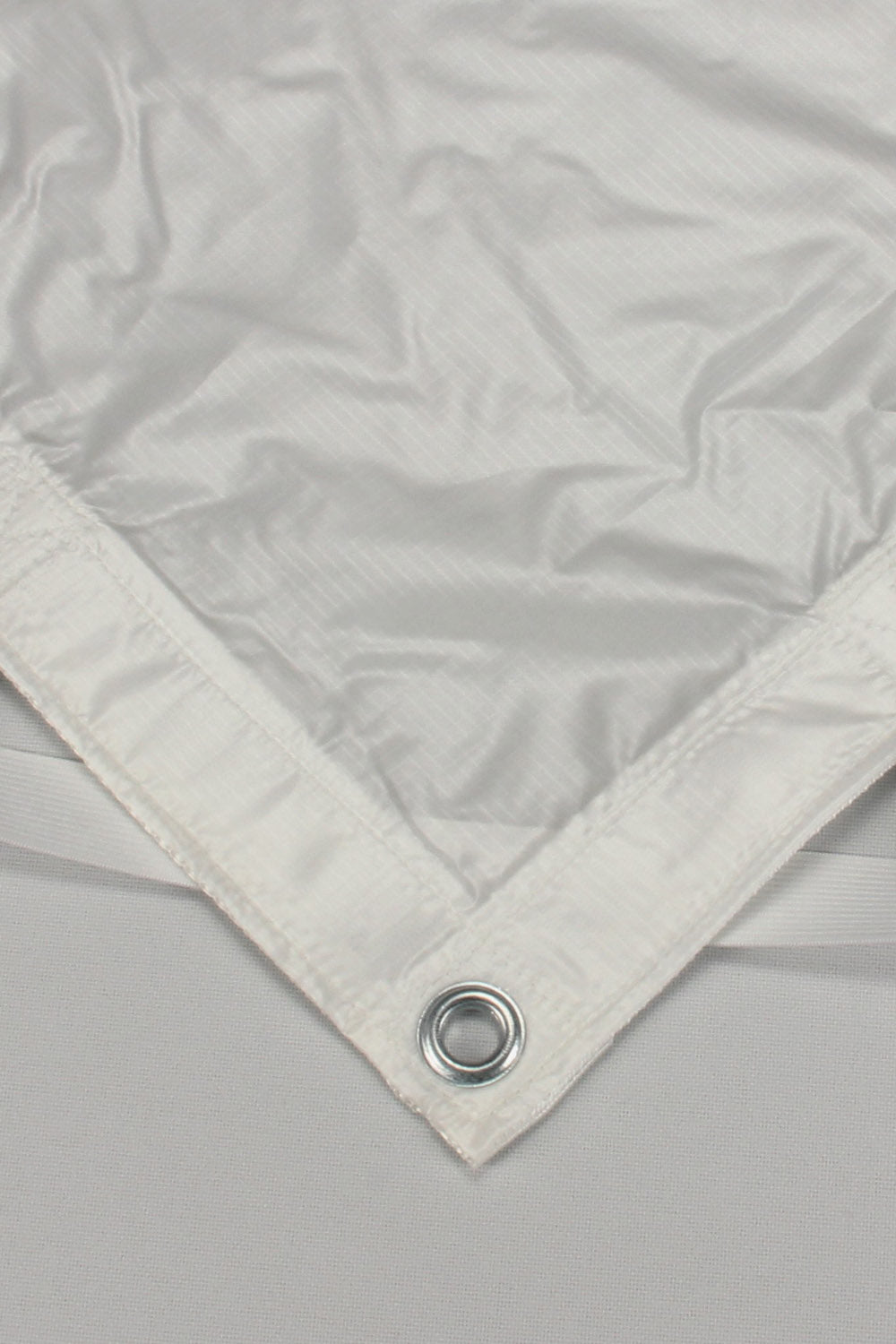 Tissu à diffusion 1/4 - Silencieux