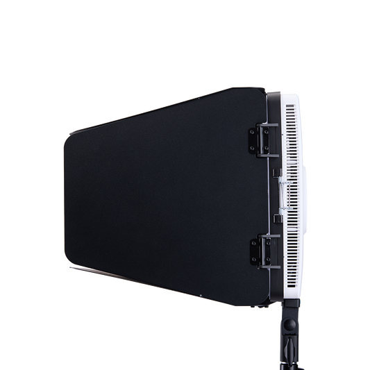 amaran Pano 120c Barndoor