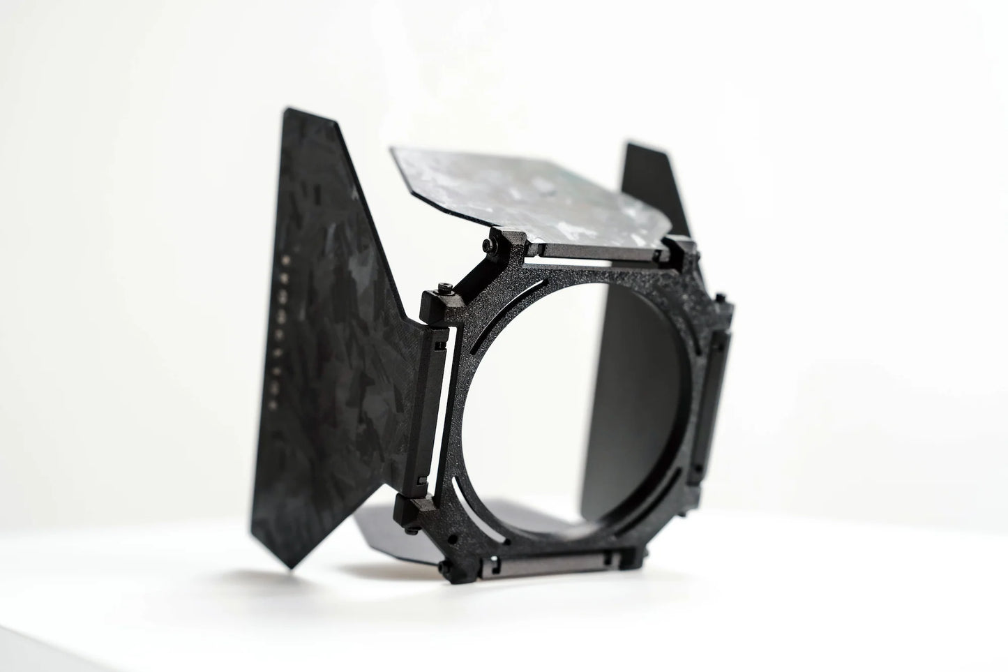 Ellar Soladoors barndoors for Solabulb