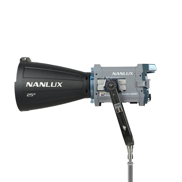 NANLUX Evoke 600C LED Full-color Spot Light with trolley case