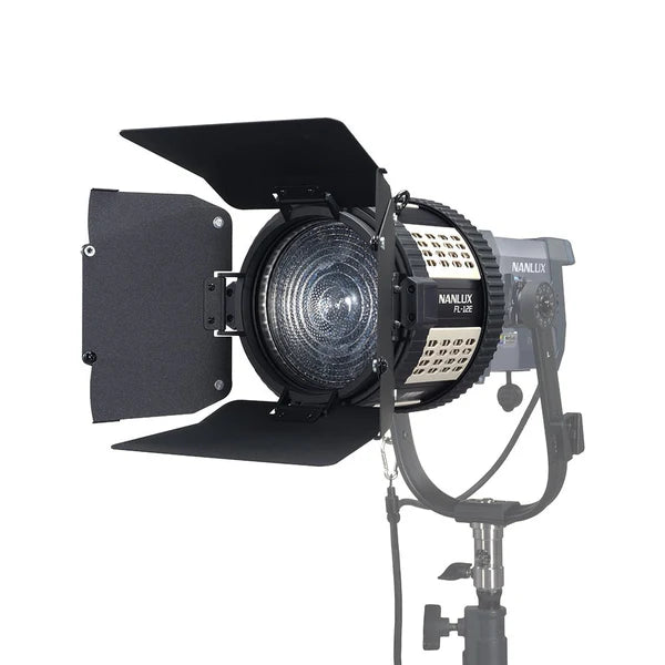 Lentille Fresnel motorisée NANLUX FL-12E 15°-35°