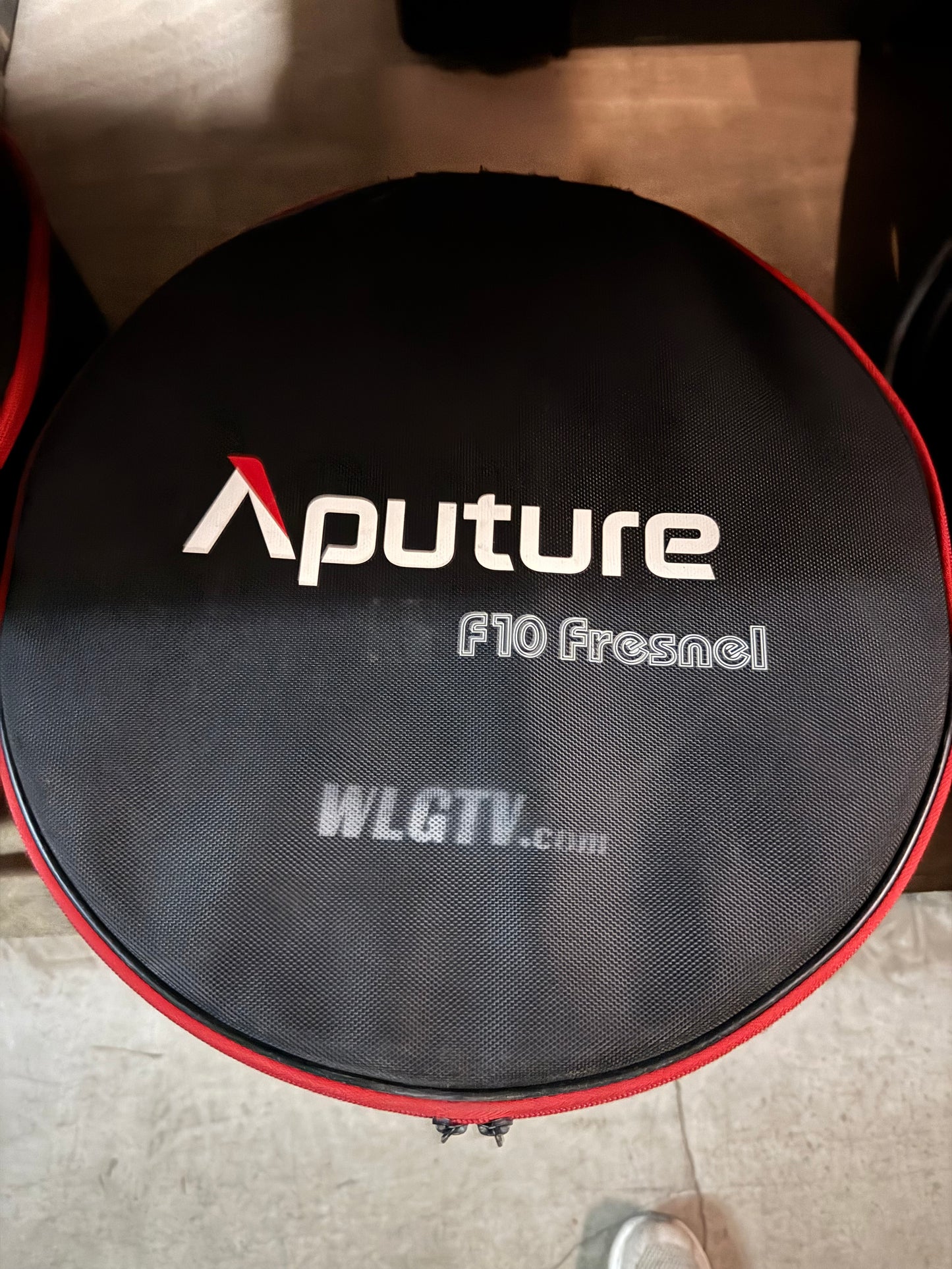 Aputure F10 Fresnel - Stock de location