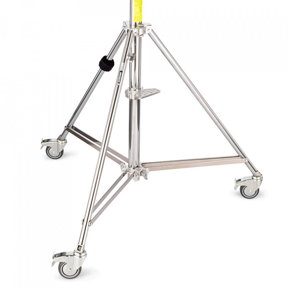 Avenger Wind Up Stand CS 3.0m/9.8ft 2 Riser, Braked Wheels